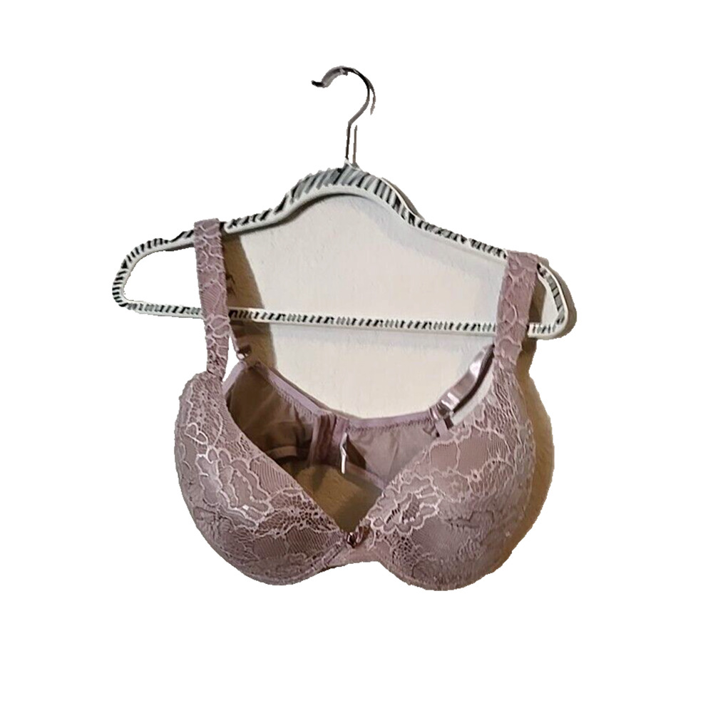 Delta Burke Purple‎ Floral Lace Molded Cup Lightly Lined Underwire Bra Size 38DD